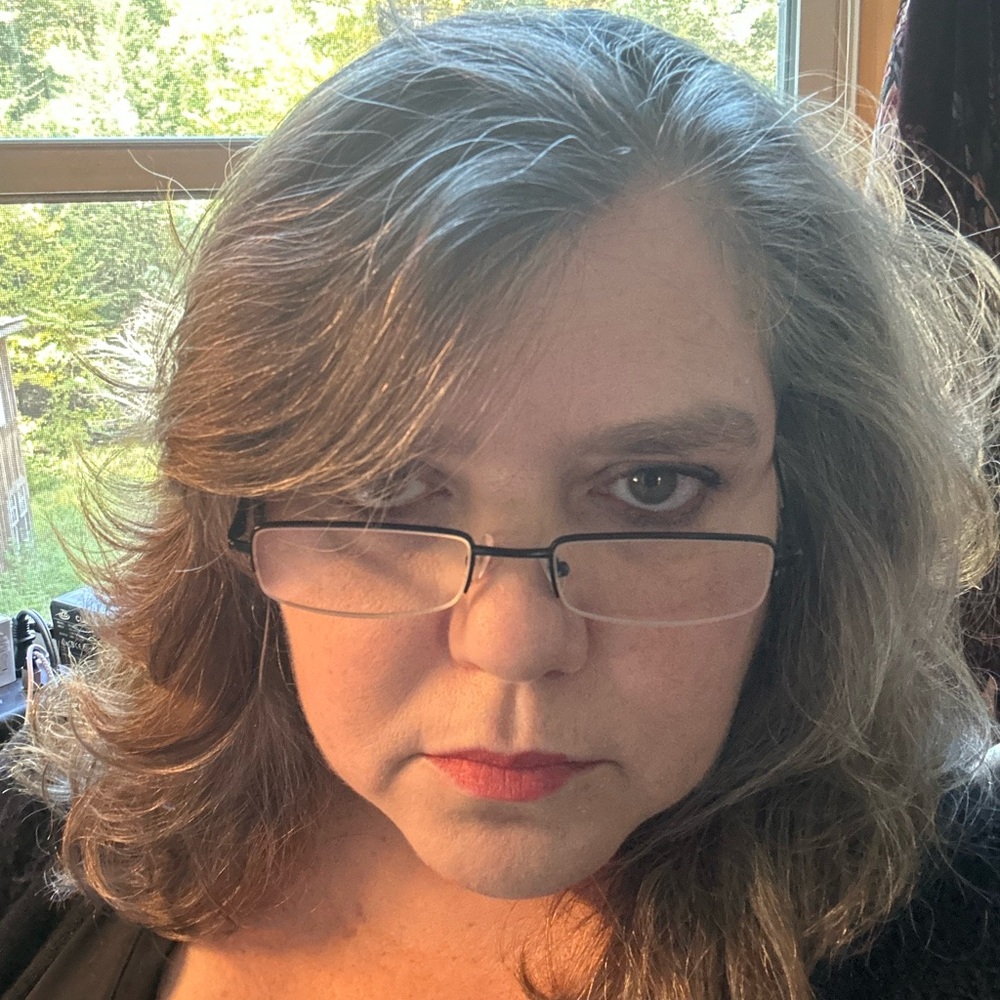Meet your Posher, Tiffany